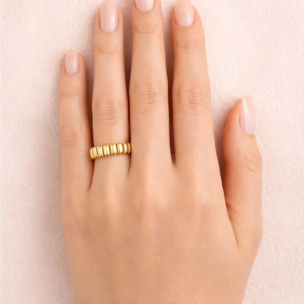 14K Gold Croissant Dome Ring 5MM Minimalist Stacking Band Chunky Non Tarnish